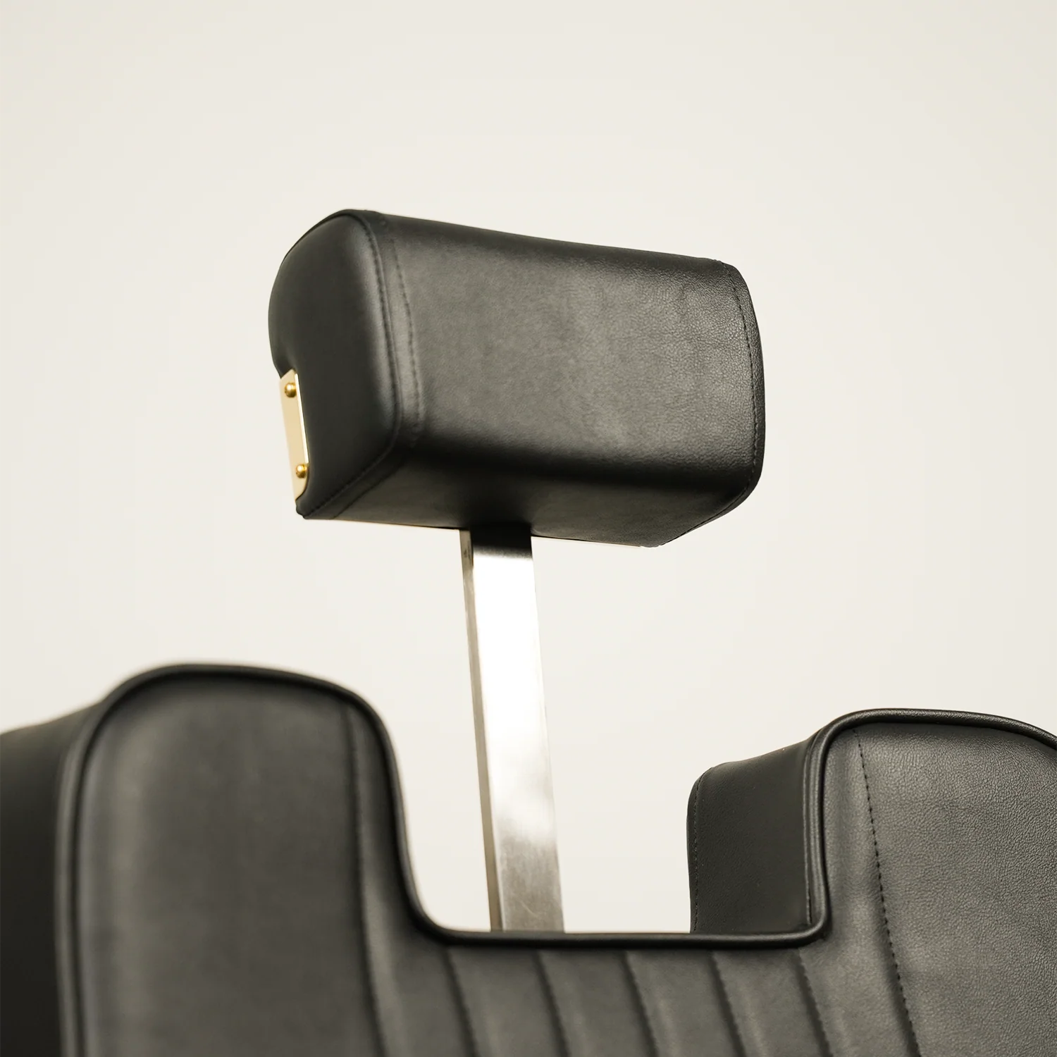 Amiri Barber Chair - Image 17
