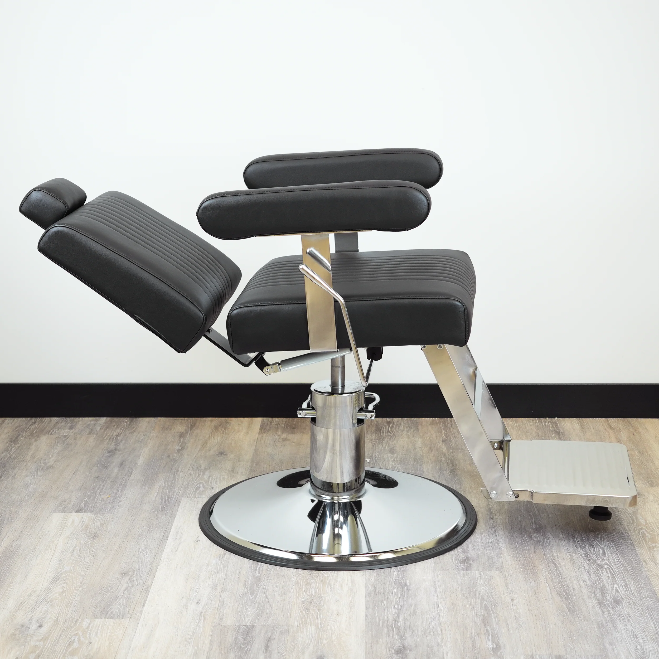 Ankara Apex Barber Chair - Image 4
