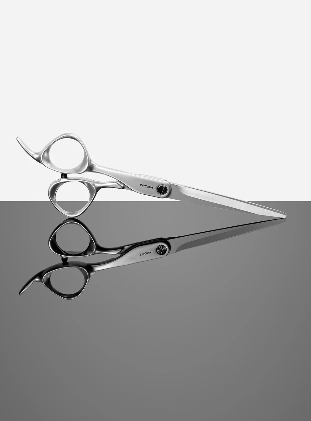 FROMM Transform 5.75" Left Handed Hair Cutting Shear - Image 2