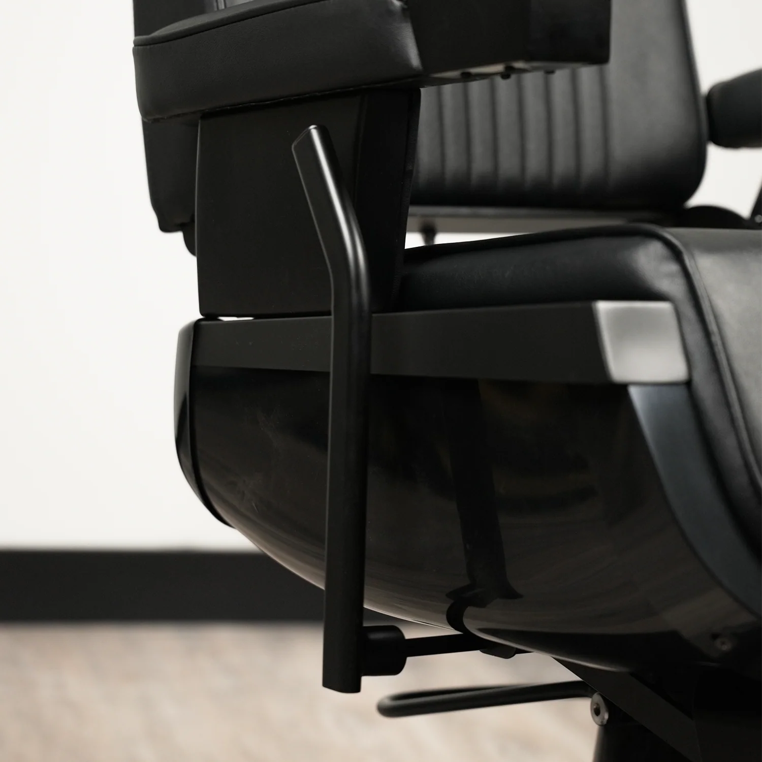 Jabal Barber Chair - Image 15