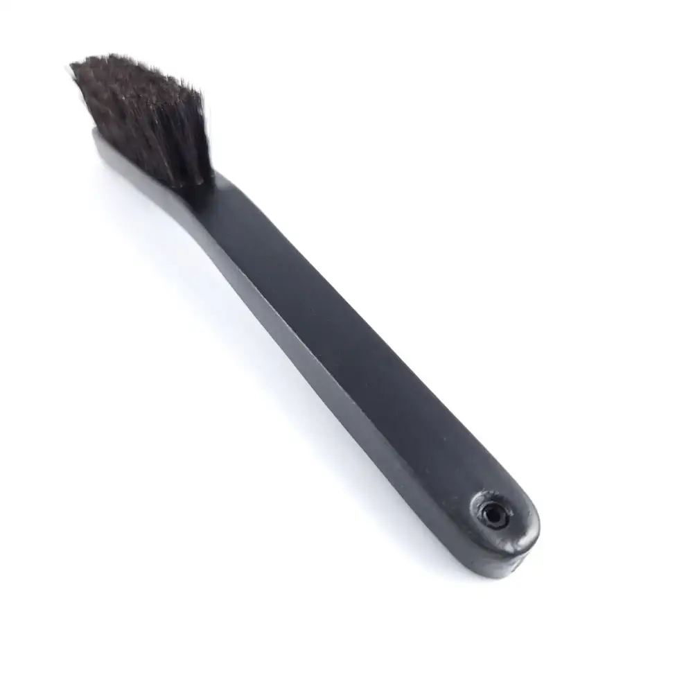 S|C No Knuckles Professional Curved Fade Natural Bristle Brush Medium - Image 4