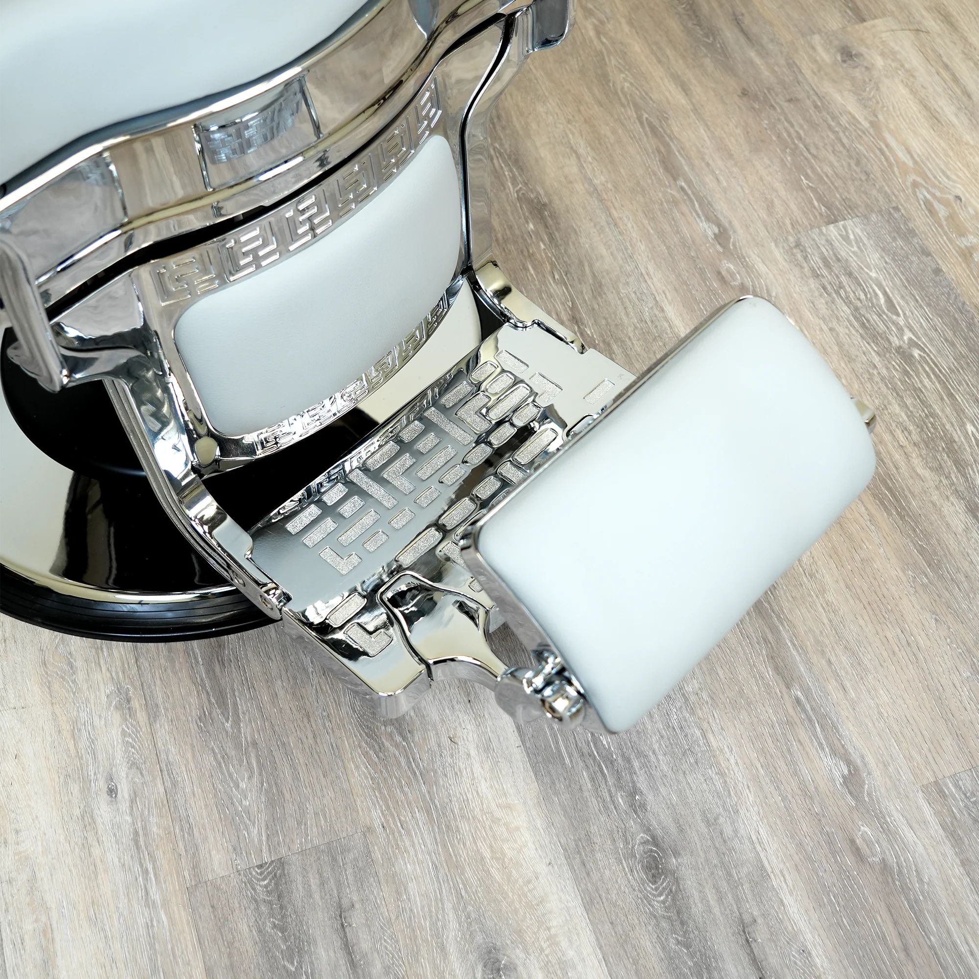 Santana Silver Barber Chair - Image 8