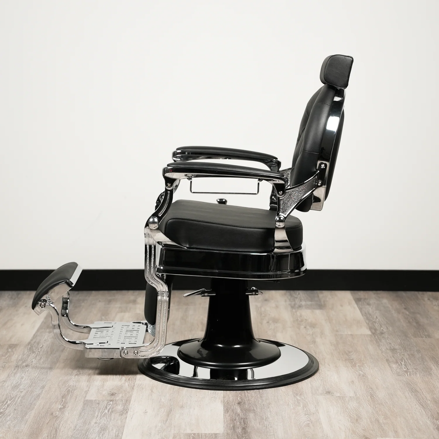 Zafir Barber Chair - Image 5