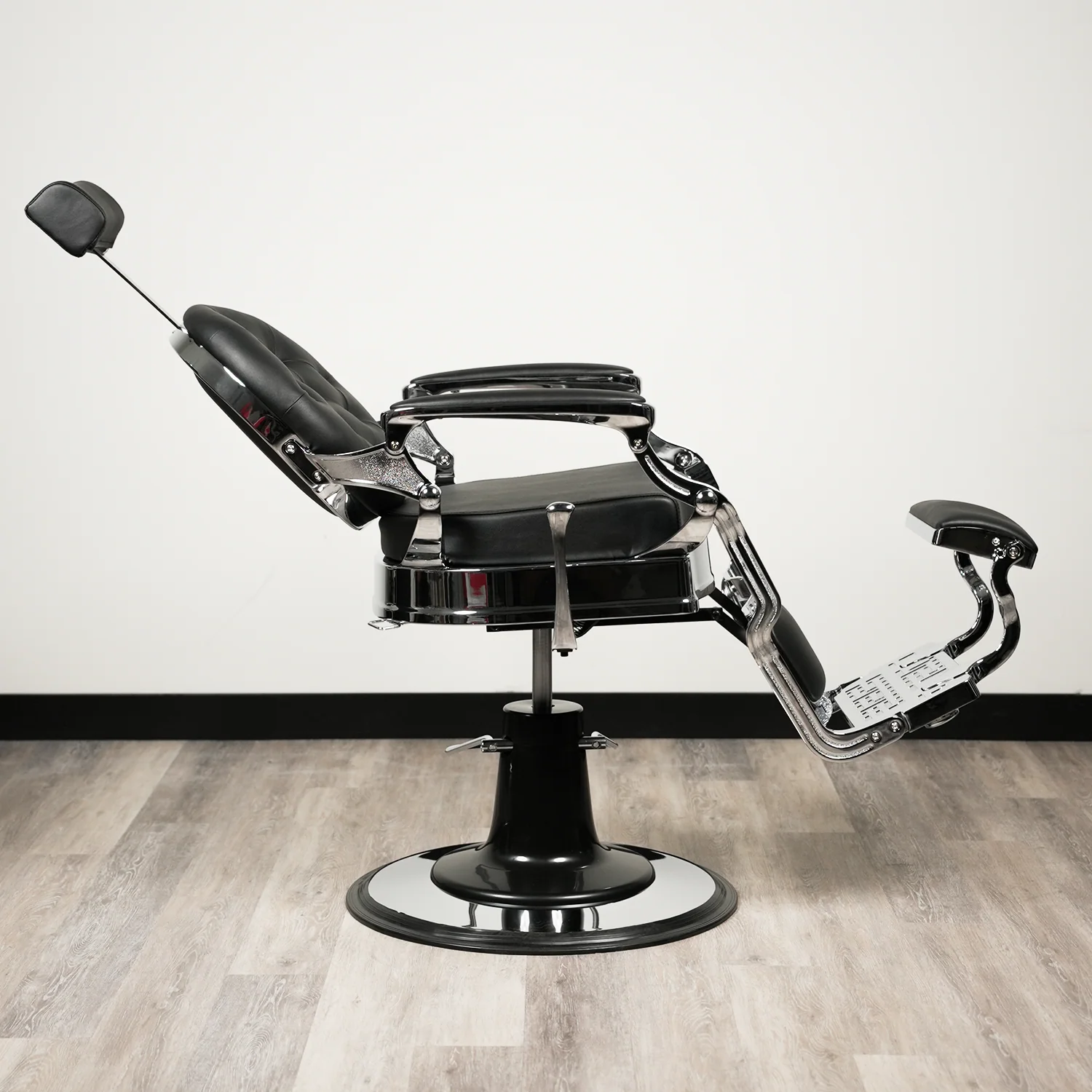 Zafir Barber Chair - Image 9